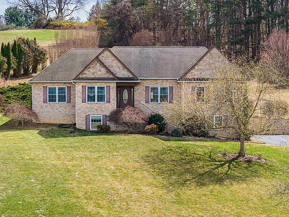 2nd image of 81 Cedar Creek Ln