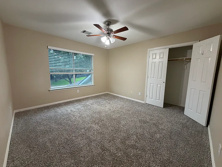 109 Belmont Place Cir — Photo 18