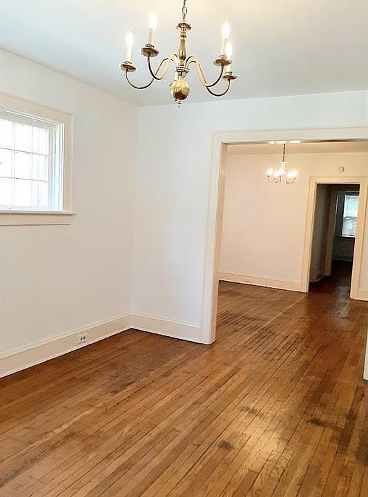 1st image of 817 Gates Ave #1