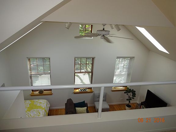 2nd image of 1714 N Burling St Floor 2