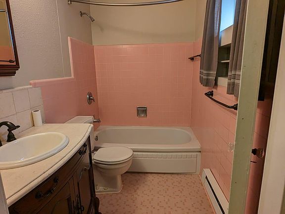 2nd image of 406 N Tacoma Ave #1/2-4
