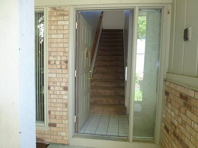 Private Entrance