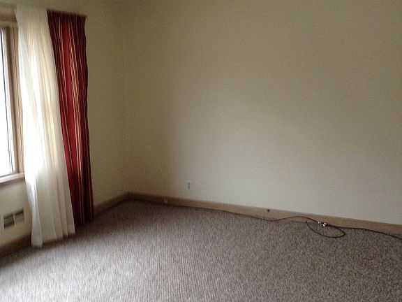 2nd image of 6218 W Wisconsin Ave