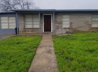 211 Myrick Blvd, San Antonio, TX 78221