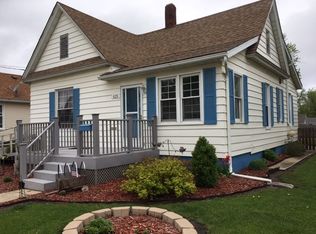 635 E Ash St, Canton, IL 61520