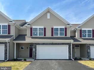 148 Batalion Ln, Gettysburg, PA 17325