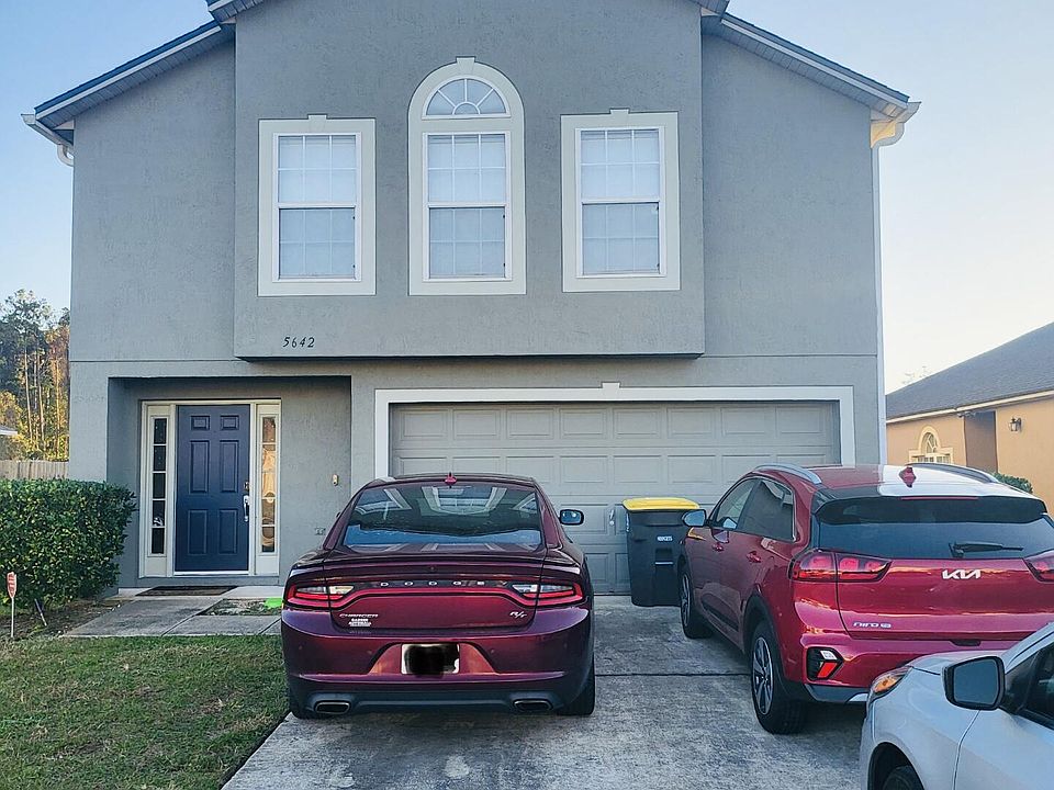 1st image of 5642 English Oak Dr S