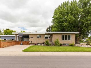 1606 N 18th St S, Lethbridge, AB T1K2B4