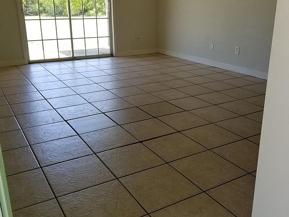 5th image of 1602 Green Briar Pkwy APT D