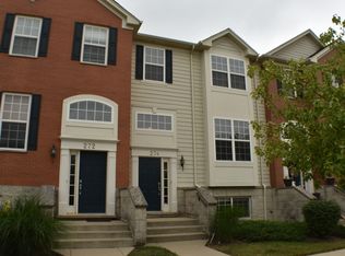 274 Comstock Dr, Elgin, IL 60124