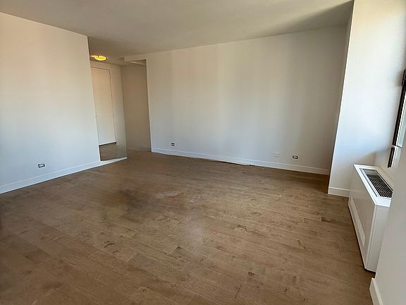 5th image of 300 E 85th St APT 1903