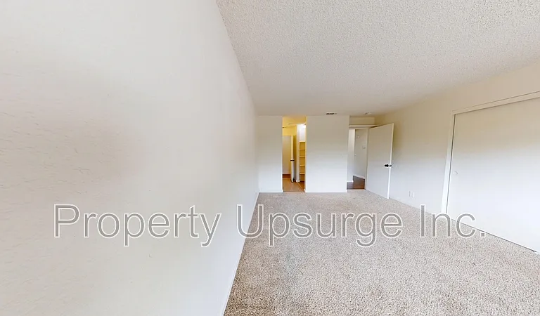 1233 Bundy Ct #6 — Photo 6
