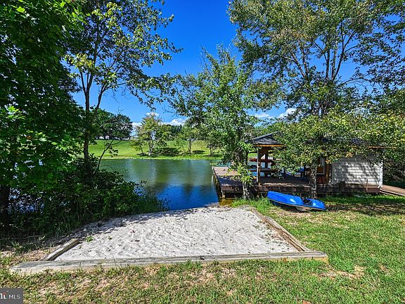 5th image of 6321 Stubbs Cove Ln