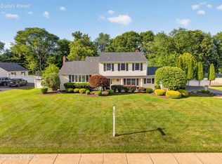 77 Wellington Road, Freehold, NJ 07728
