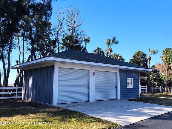 2nd image of 3461 Pandora Dr