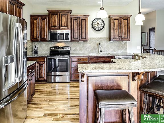 5th image of 9223 S 71st Ave