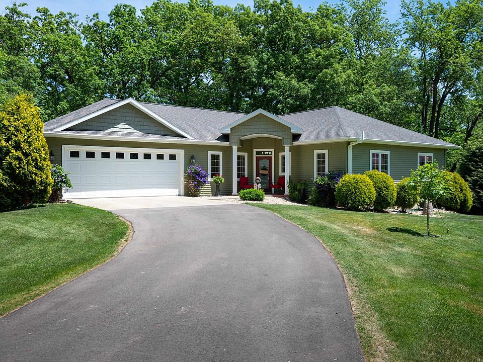 1st image of 2090 Yahara Dr