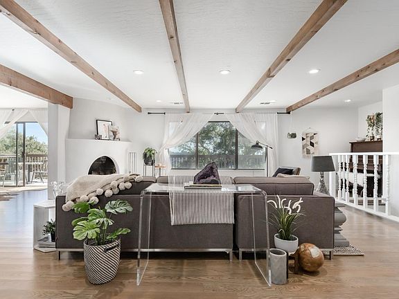 3rd image of 239 Blossom Way