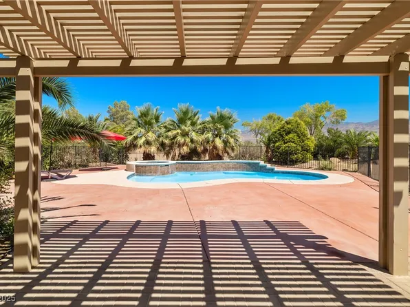 511 Tomahawk Ct, Pahrump, NV 89060