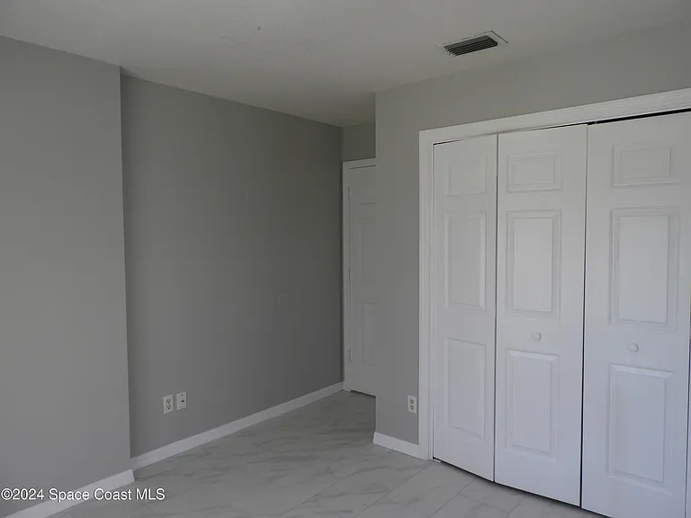 4825 47th Ct — Photo 15