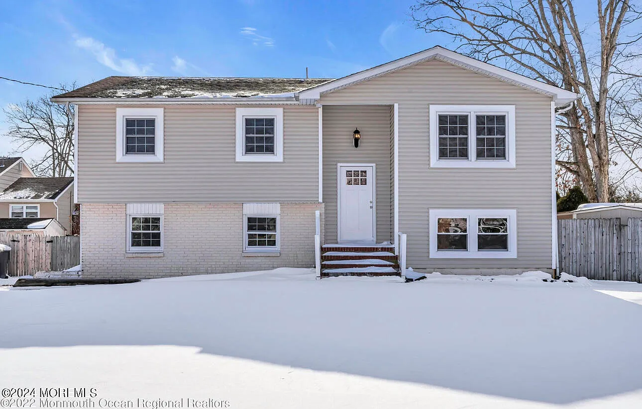 5 bed, 2146 sqft, $4,000 — Photo 3