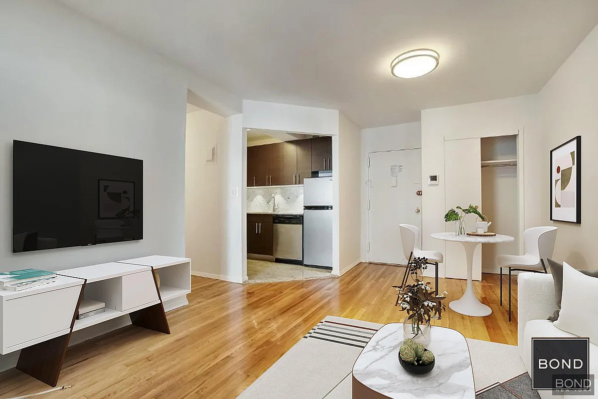 Building Photo - 214 E 24th St #4F