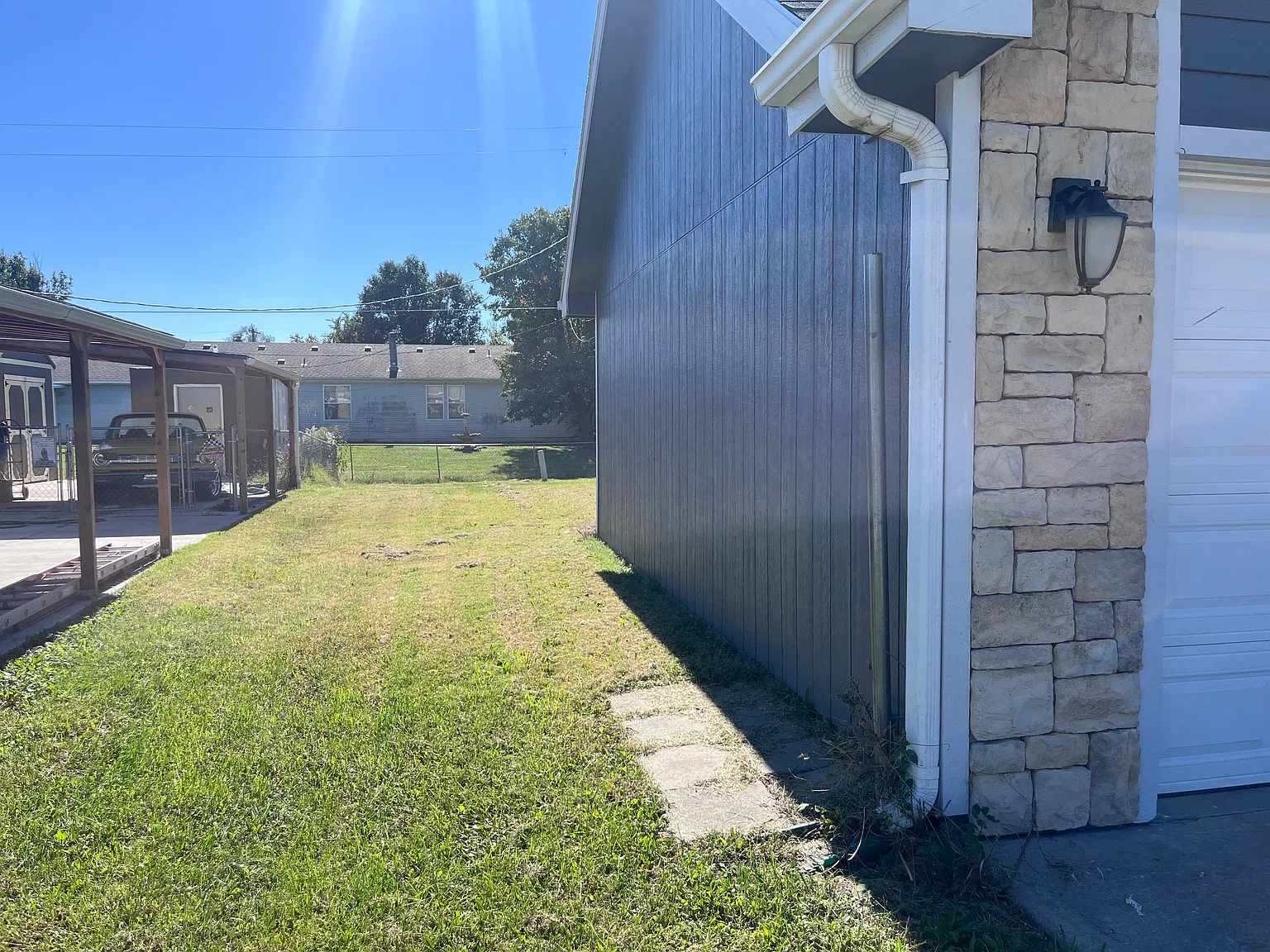 3 bed, 1136 sqft, $1,400 — Photo 2