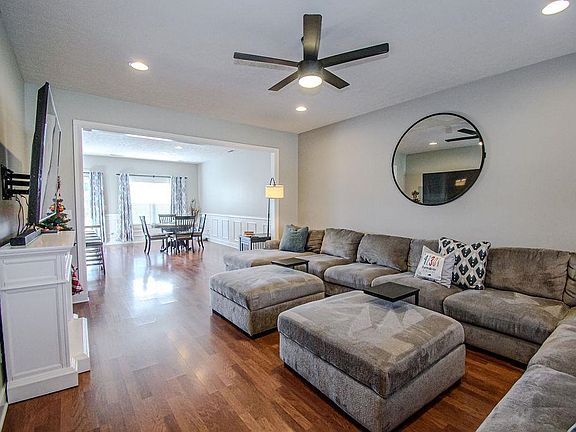 5th image of 5496 Meadow Grove Dr