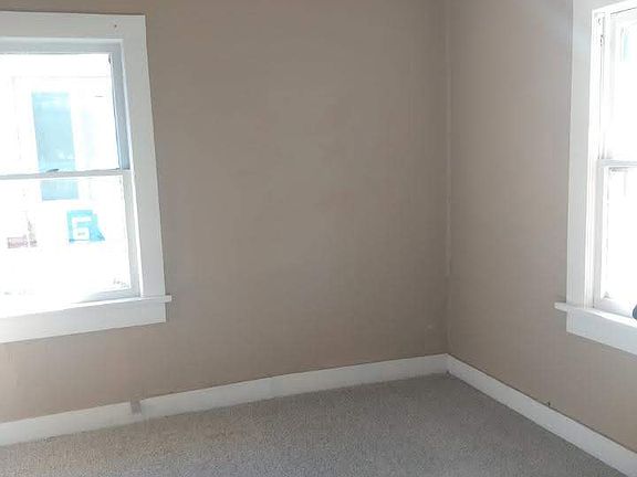 4th image of 118 Mariposa Ave