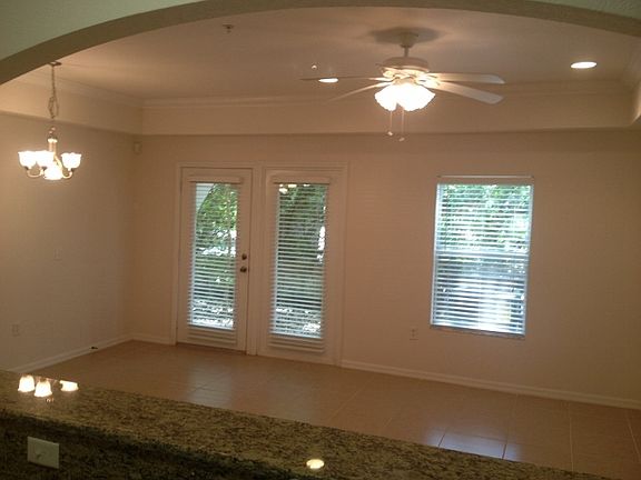5th image of 518 NW 39th Rd Unit 603