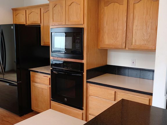 4th image of 503 Summer Breeze Ln