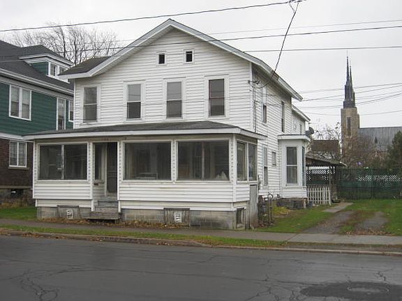3rd image of 727 Ford St