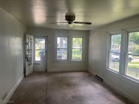 4th image of 91 N 22nd St