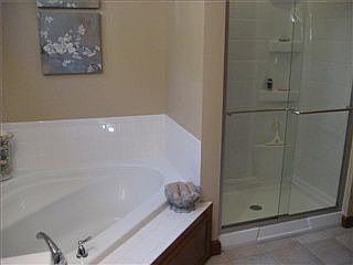 5th image of 1334 Cherokee Rose Dr