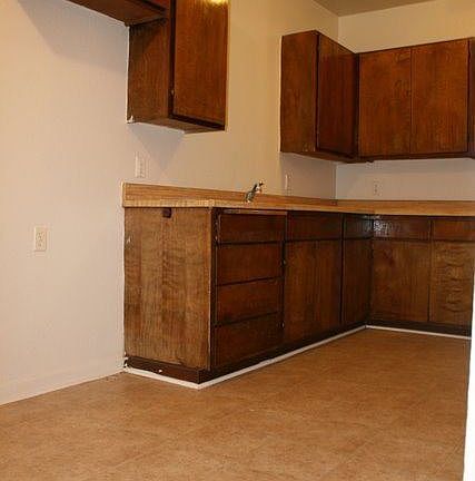 4th image of 461 W Colorado St APT 2