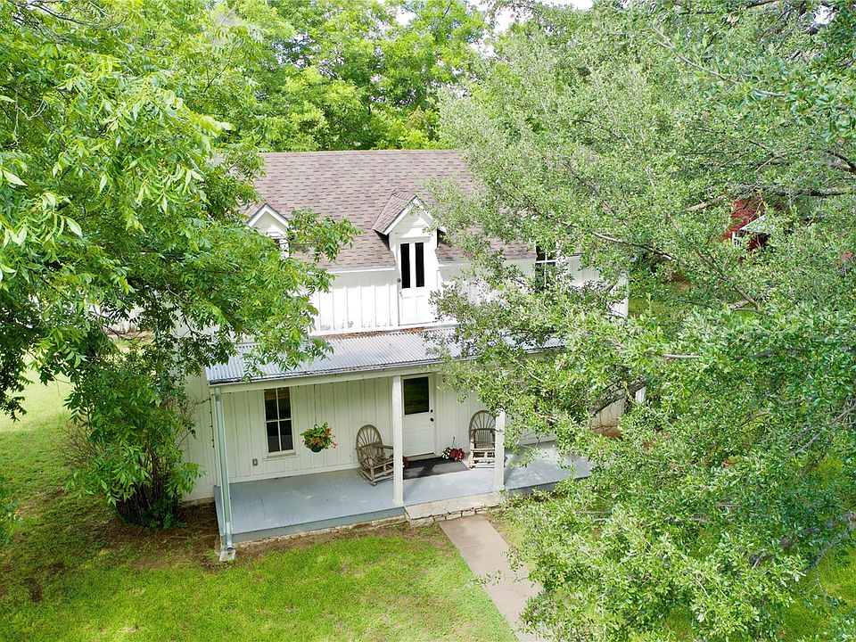1st image of 801 N Lipan Dr