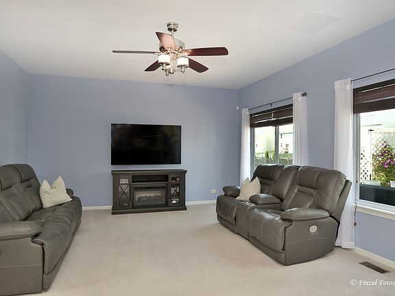 5th image of 3283 Pinewood Dr