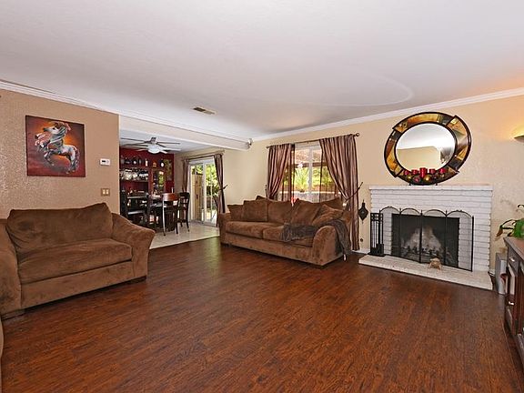 3rd image of 1719 W 11th Ave