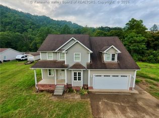 67 McKenzie Dr, Madison, WV 25130