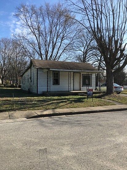 1st image of 409 McKenna St