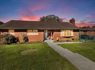 304 Mountain Dr, Pearisburg, VA 24134