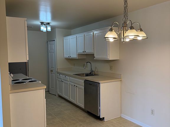 5th image of 43234 Fountain Dr #0