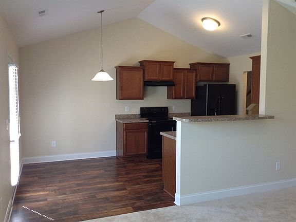 5th image of 1822 Stonecrest St