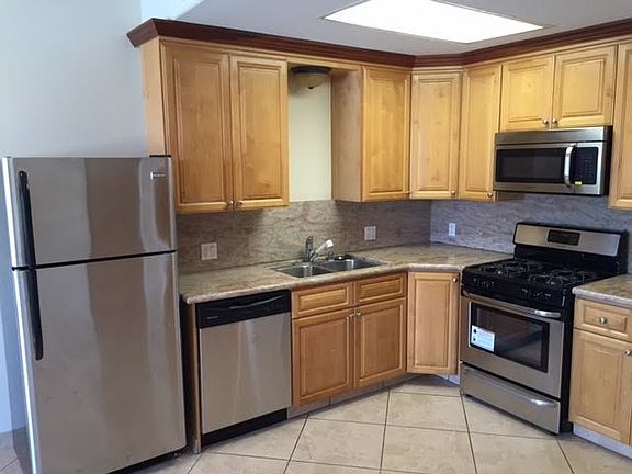 4th image of 316 S New Hampshire Ave APT 305