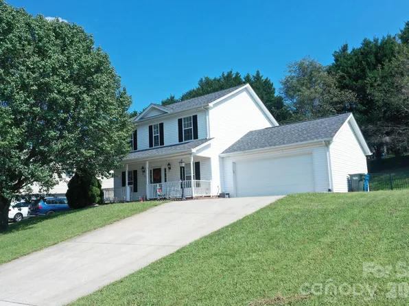 236 17th Ave SE, Hickory, NC 28602
