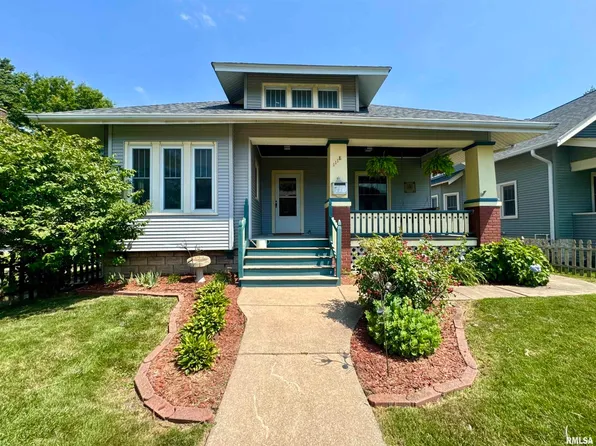 1118 W 17th St, Davenport, IA 52804