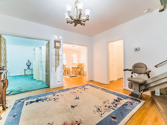 3rd image of 8526 Edgerton Blvd