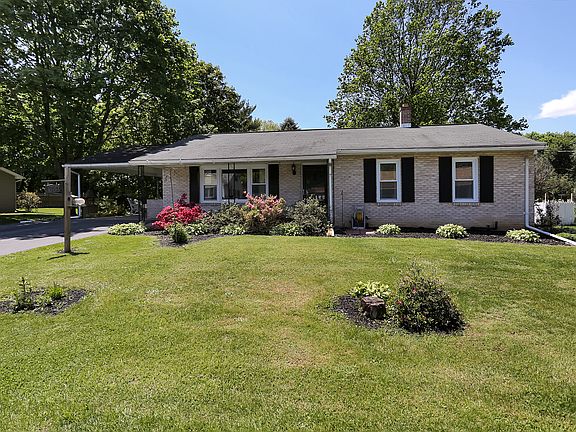 3rd image of 641 Highland Ave