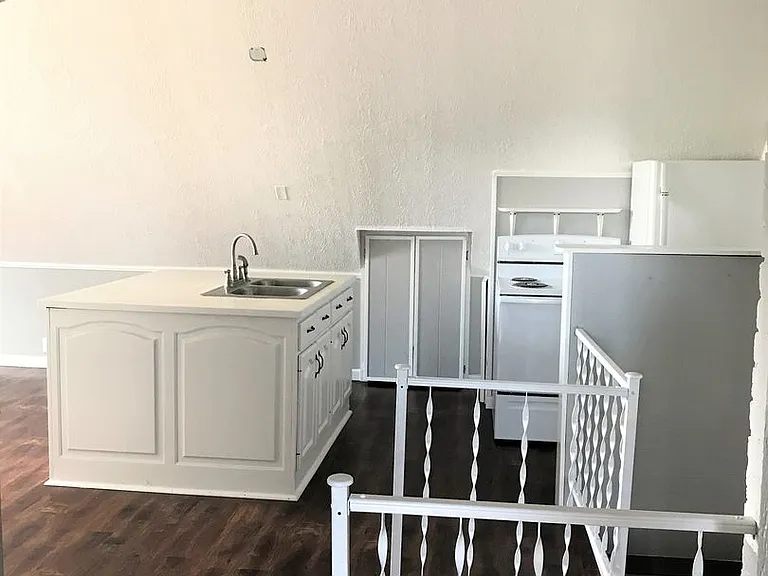 935 Farrington St #&-424 — Photo 12