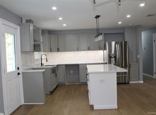 97 Colden Hill Rd, Newburgh, NY 12550